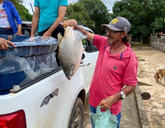 Prefeitura de Jardim do Mulato distribui 4 toneladas de peixe para a população